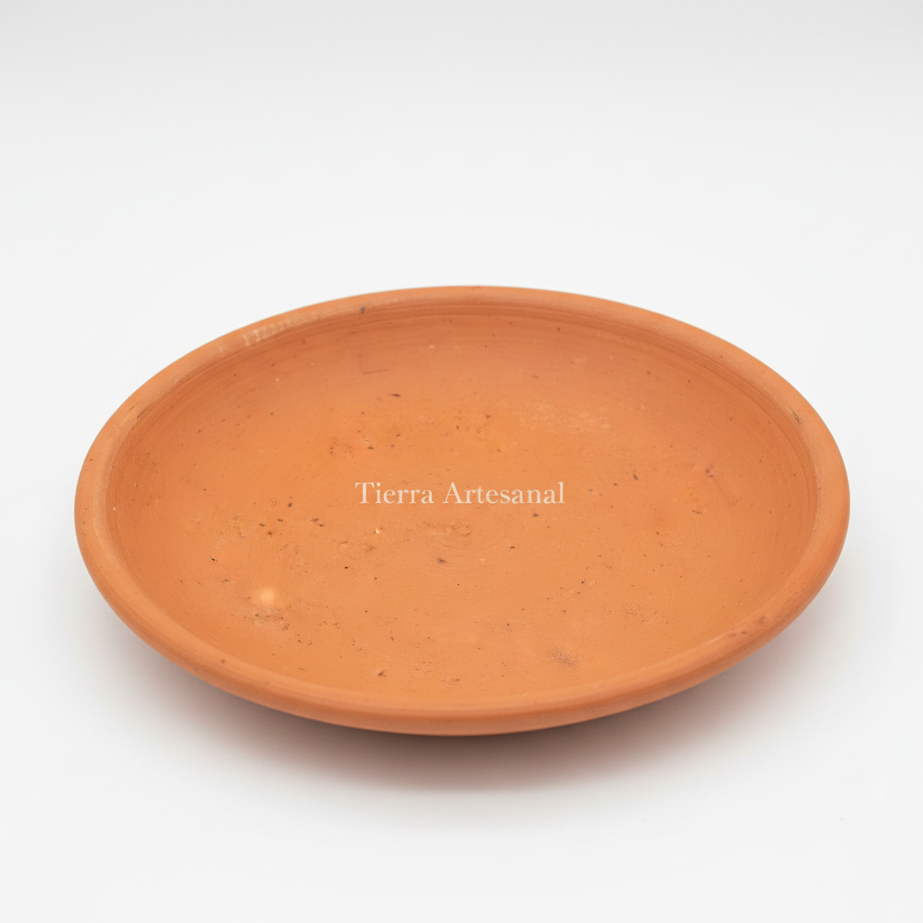 Plato de barro artesanal terracota – Tierra Artesanal